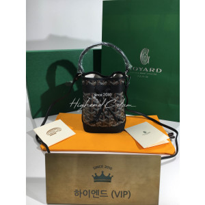 고야드 쁘띠플로 미니 버킷백 (컬러 블랙)