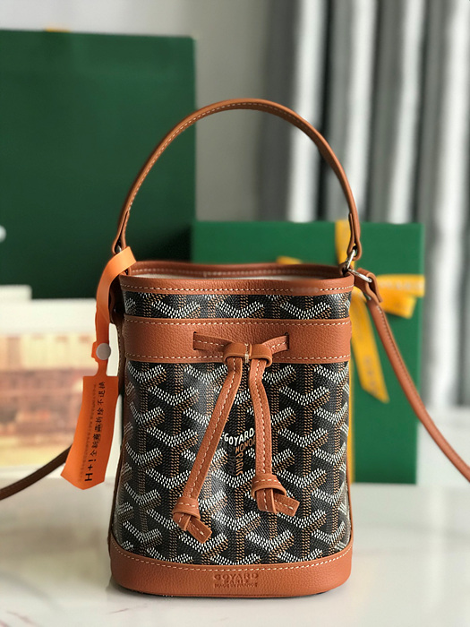 고야드 쁘띠플로 미니 버킷백 (컬러 블랙탄 브라운)
