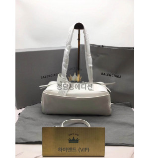 발렌시아가 캐리 볼링백 스몰 화이트