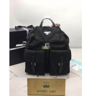 프라다 리나일론 백팩 2VZ110