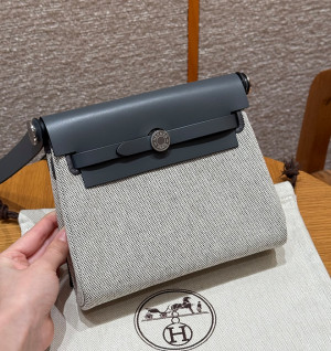 에르메스 미니 에르백 올수공 (컬러 아르두아즈) (은장)