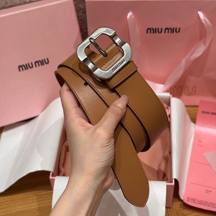 미우미우 로고 버클 벨트