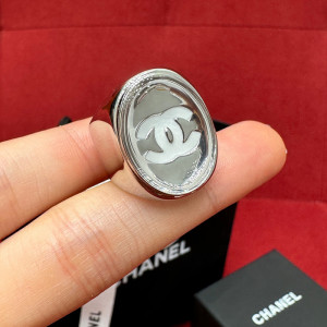 샤넬 에나멜 로고 라운드 링
