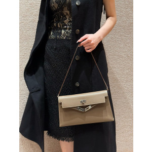 에르메스 켈리 엘란 올수공 마담 레더 (컬러 에토프 은장)