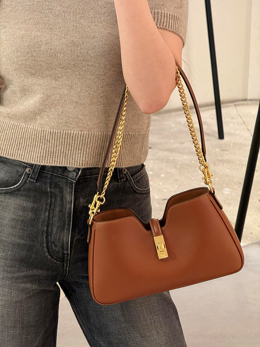 셀린느 소프트 16 까미유 숄더 백