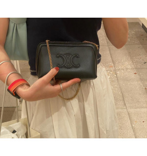 셀린느 퀴르 트리오페 체인 클러치