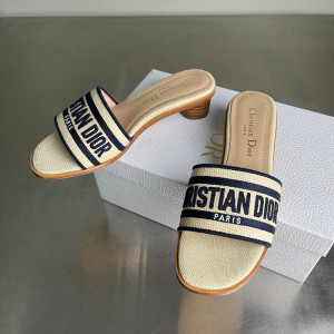 디올 디웨이 뮬 힐