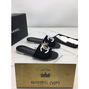 샤넬 자수 로고 뮬