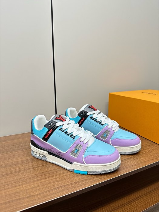 루이비통 트레이너 스니커즈 (남녀공용)