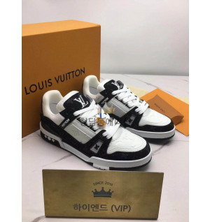 루이비통 트레이너 스니커즈 (남녀공용)