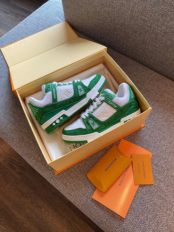 루이비통 트레이너 스니커즈 (남성용)