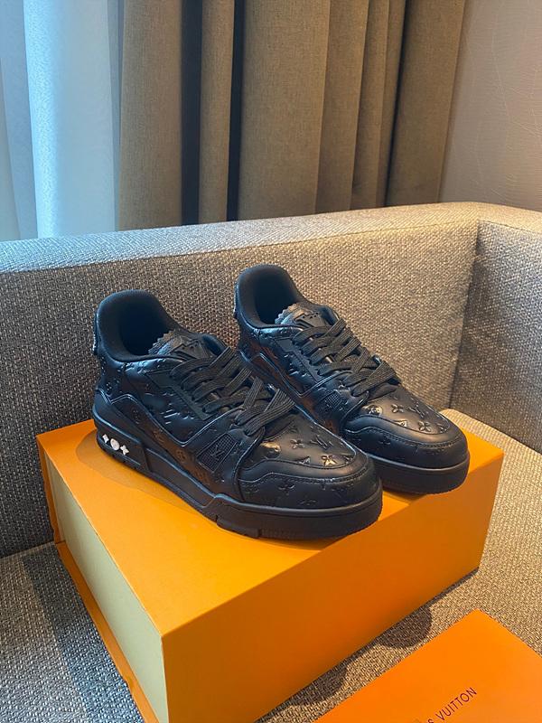 루이비통 트레이너 스니커즈 (남성용)