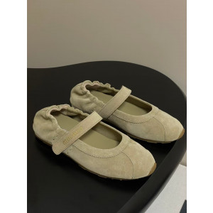 미우미우 플룸 발레리나 스니커즈 (컬러 카키)