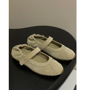 미우미우 플룸 발레리나 스니커즈 (컬러 카키)