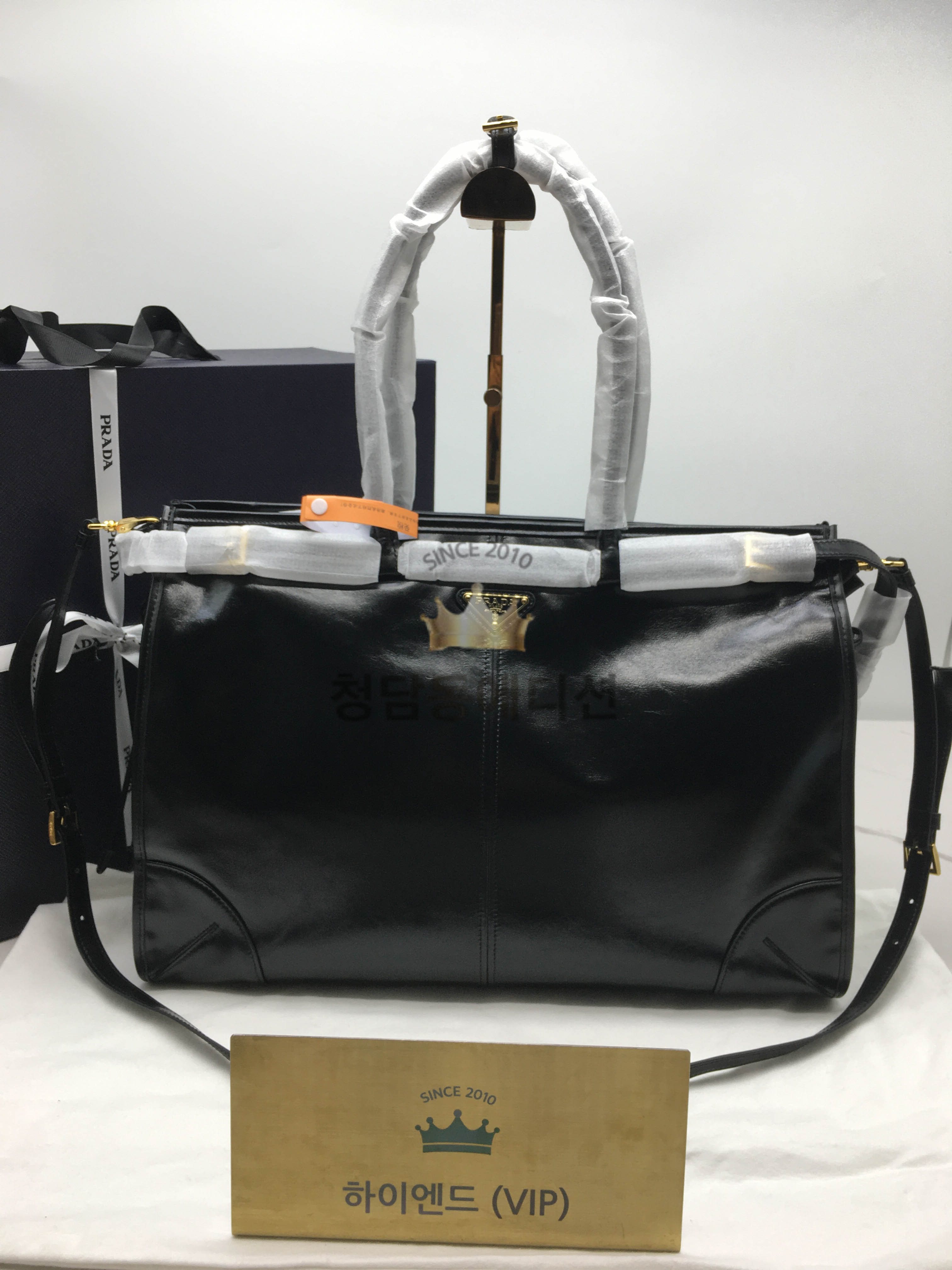 프라다 엑스트라 라지 가죽 핸드백 1BA439