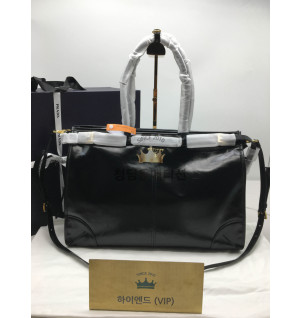 프라다 엑스트라 라지 가죽 핸드백 1BA439