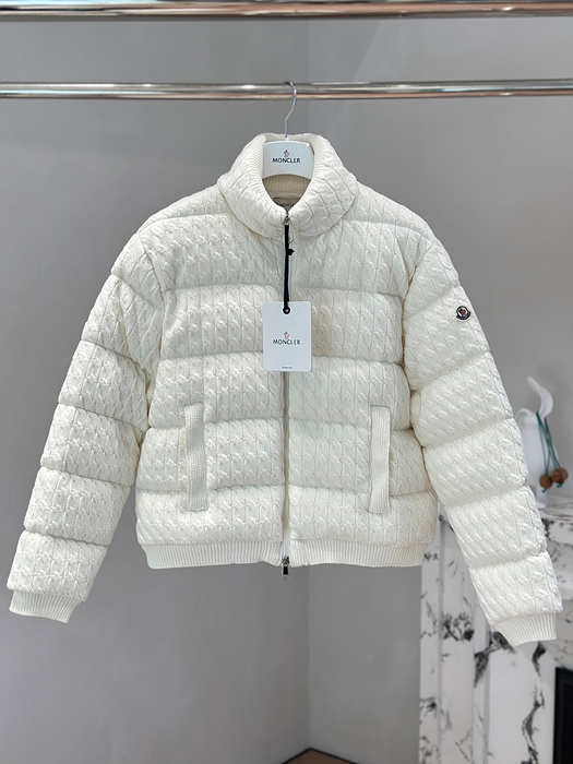 몽클레어 25SS 니트 패딩