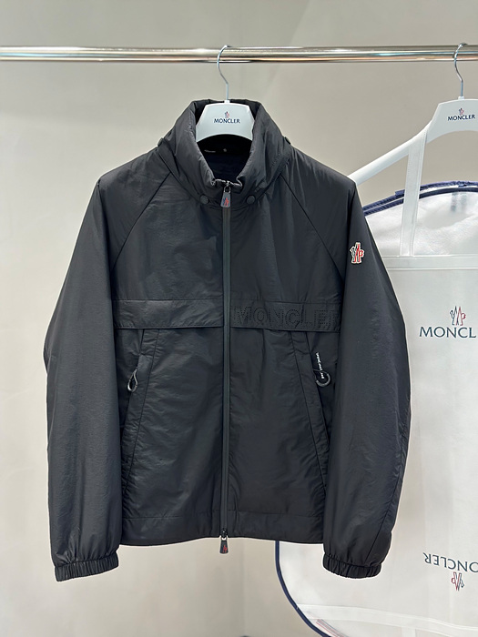 몽클레어 네가라 패커블 바람막이 (남성용)