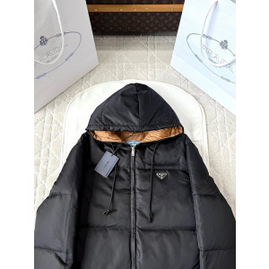 프라다 리나일론 패딩 (남녀공용)