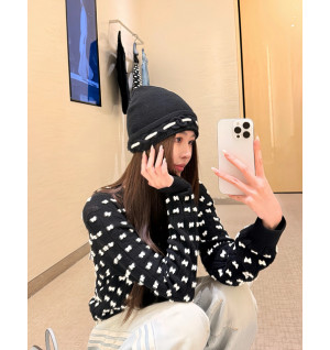 샤넬 리본 패턴 니트 긴팔 풀오버 (컬러 블랙, 아이보리)