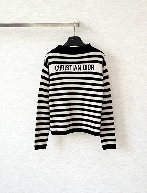 디올 스트라이프 긴팔 티셔츠