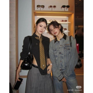 미우미우 레더 카라 데님 자켓