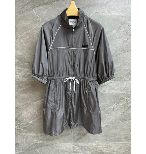 미우미우 스트링 바람막이 원피스