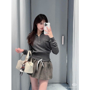 미우미우 하프 집업 니트