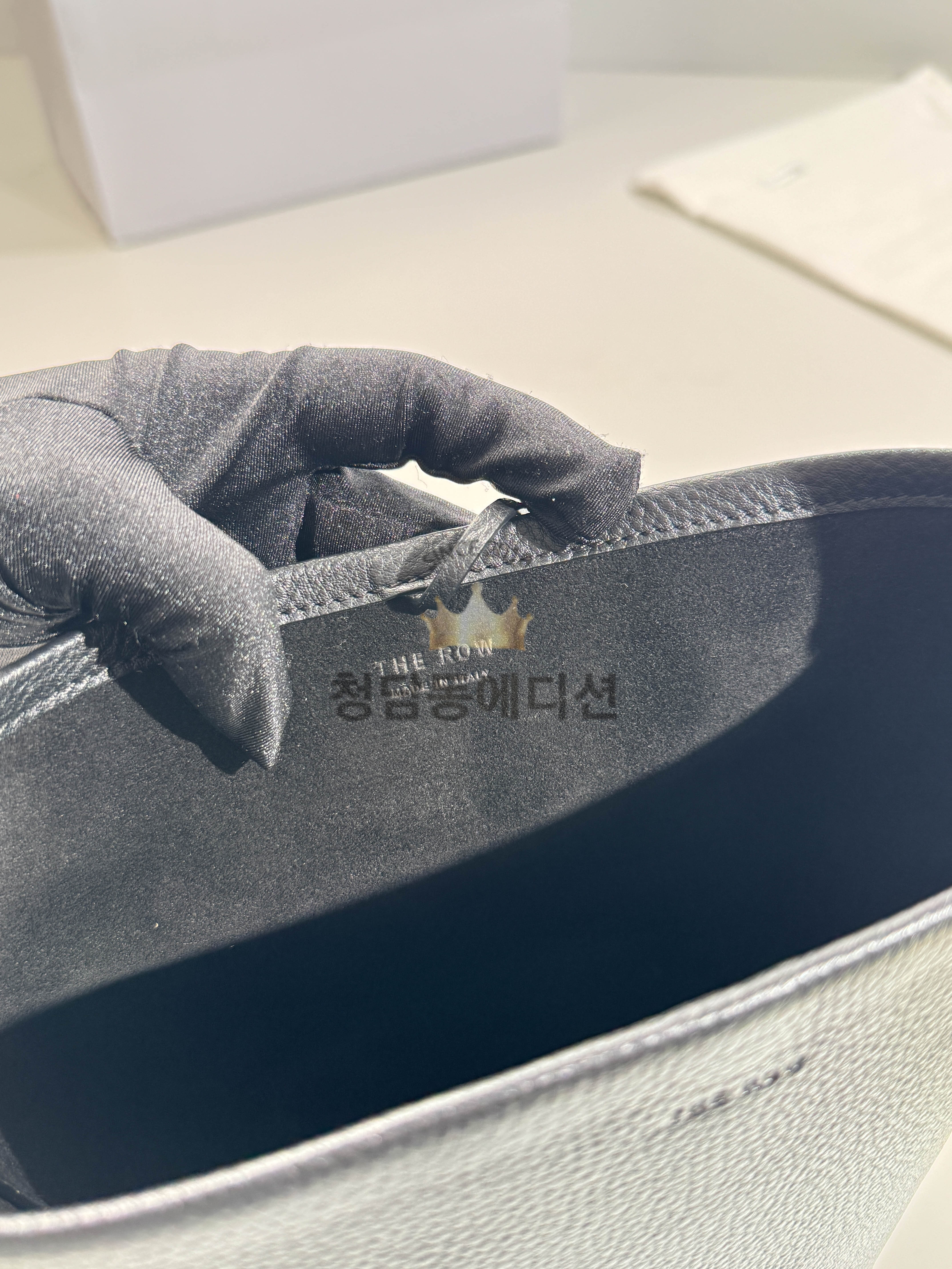 더 로우 NS 파크백 스몰 (컬러 블랙) (upgrade ver.)