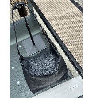 더 로우 이사백 (컬러 네이비)