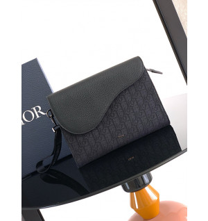 디올 A5 트라이앵글 파우치 2ADCA540YKS