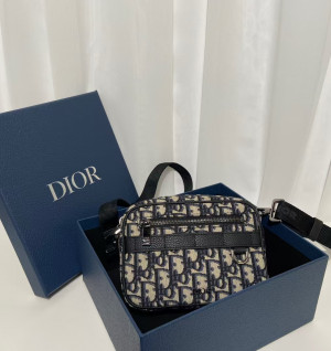 디올 사파리 미니 메신저 백 오블리크 파우치 베이지 블랙 2ESWS011YKY