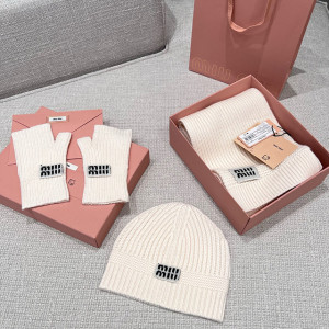 미우미우 로고 니트 비니 / 장갑 / 머플러