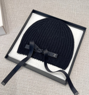 샤넬 리본 디테일 CC 로고 니트 비니