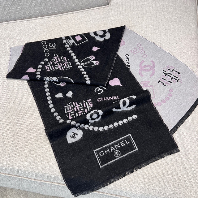 샤넬 모티브 머플러