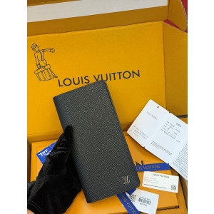 루이비통 타이가 브라짜 월릿 M30285