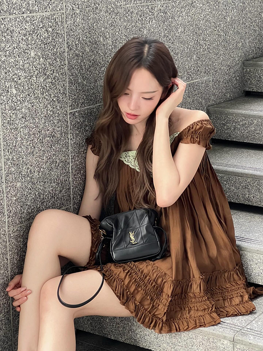 생로랑 램스킨 소재의 제이미(jamie) 미니 파우치 859174 (컬러 블랙)