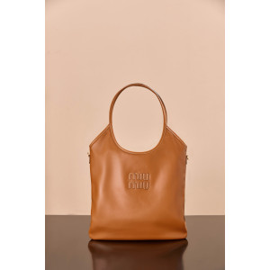 미우미우 23FW MIU MIU 아이비 가죽백 (컬러 꼬냑)
