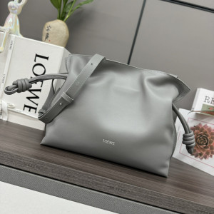 로에베 플라멩고 클러치백 30cm