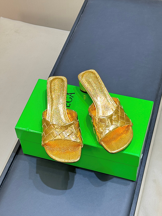 보테가베네타 리비아 뮬 (컬러 골드)